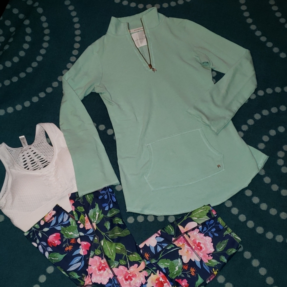 Victoria's Secret mint pullover with front pocket